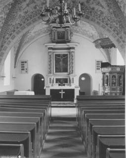 S2 Witt Nr. 32, Barenburg, Kirche, Altarraum, Juni 1949, 1949