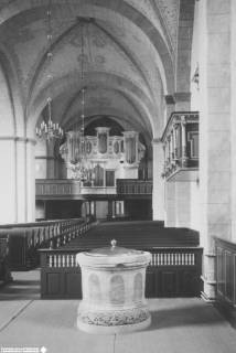 S2 Witt Nr. 1014, Bramsche, Martins-Kirche, Innenraum nach Westen, Oktober 1956, 1956